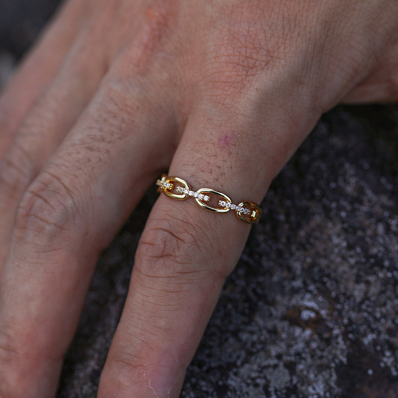 Moissanite Band Chain Link Wedding Ring