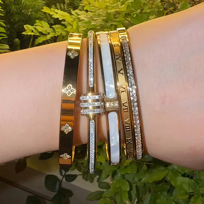 Women's Modern Luxury Stainless Steel 5-Piece Stackable Bracelet Set