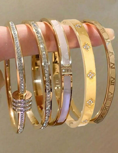 Women's Modern Luxury Stainless Steel 5-Piece Stackable Bracelet Set