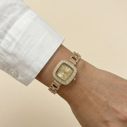 Fashion Heart Floral Diamond Inlaid Bracelet Watch