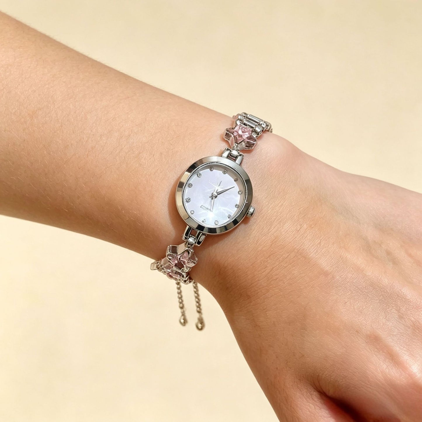 Fashion Heart Floral Diamond Inlaid Bracelet Watch